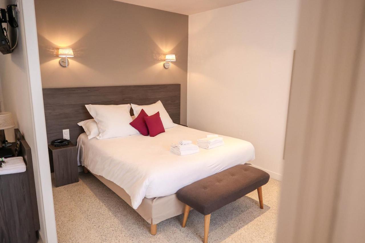 Hotel Le Chapon Fin Муасак Экстерьер фото