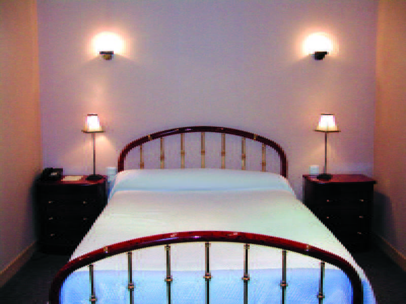 Hotel Le Chapon Fin Муасак Экстерьер фото